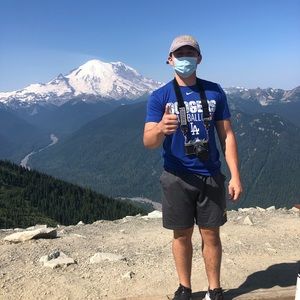 Meet your Posher, Gregory